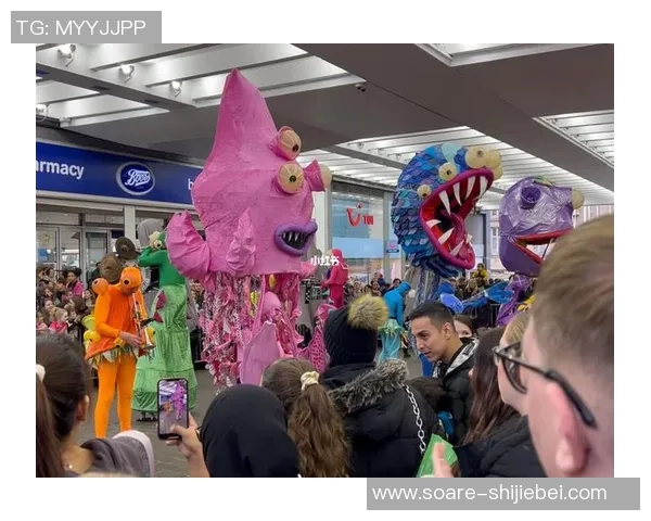 曼城举行恐惧主题万圣节派对,自嘲上赛季球队的低迷体现